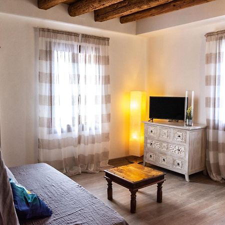 バッサーノ・デル・グラッパLa Casa Di Bassanoアパートメント エクステリア 写真