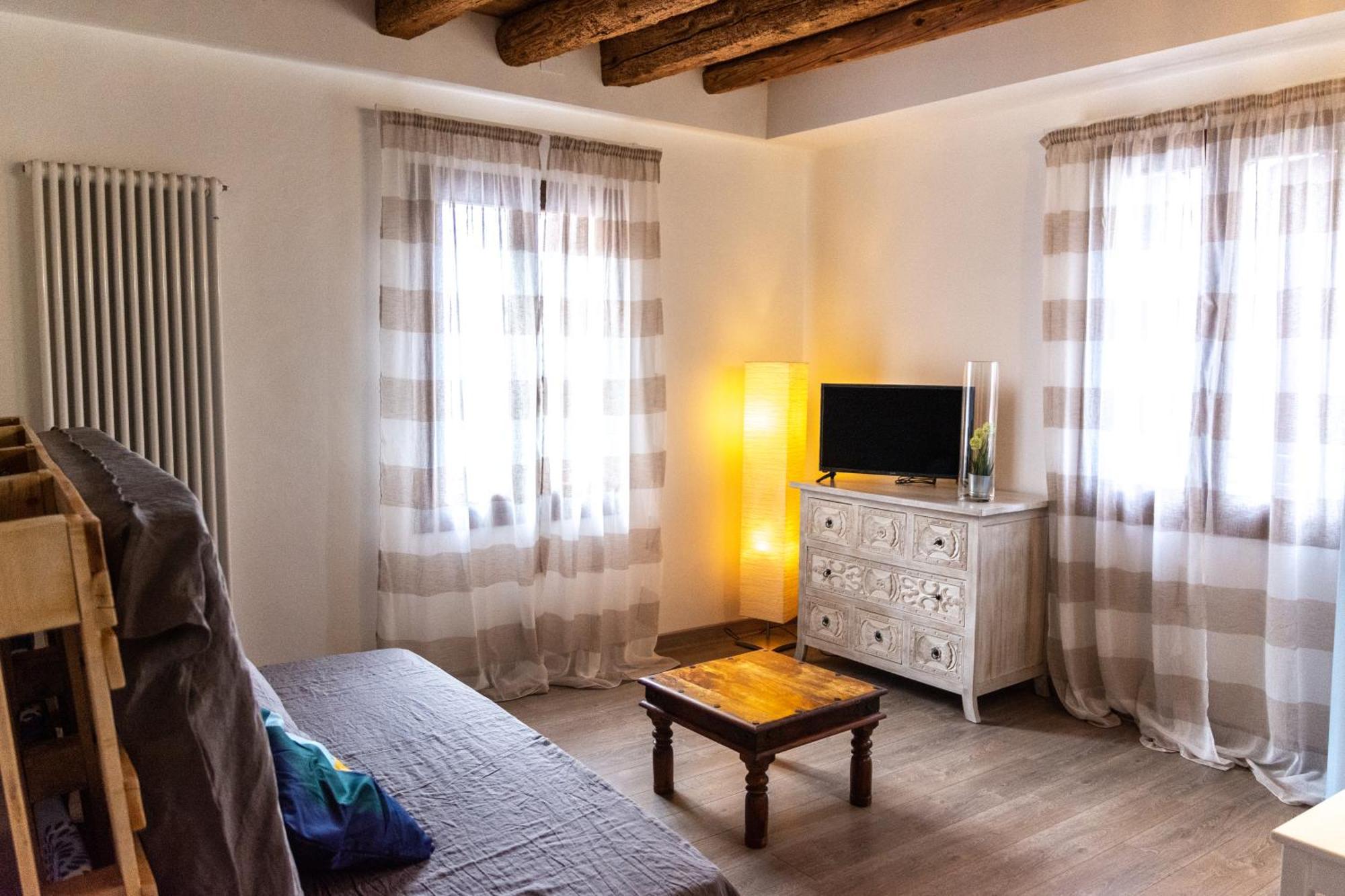 バッサーノ・デル・グラッパLa Casa Di Bassanoアパートメント エクステリア 写真